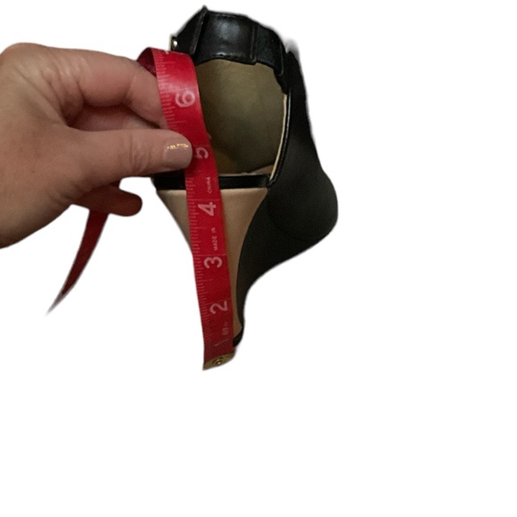 Ann Taylor wedge, size 7.5 - Picture 9 of 9